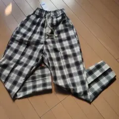 新品未使用　グローバルワーク　パンツ 150　薄手