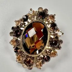 ヴィンテージ風 豪華オーバル型ブローチ ブラウン クリスタル ゴールド
