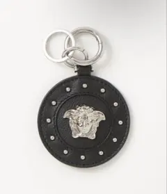 VERSACE ヴェルサーチ Medusa Studded キーチェーン - メルカリ