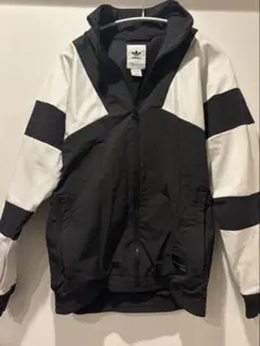 adidasアディダスウインドブレーカー メンズ ブラック