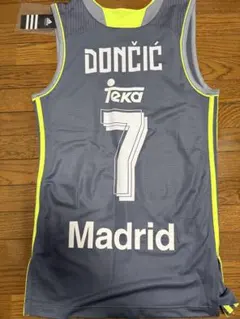 ドンチッチ　レアルマドリード　レイカーズ　ジャージ 2026年最新】doncic jerseyの人気アイテム - メルカリ