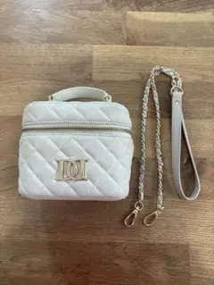 Darich ダーリッチ キルティングスクエアミニバッグ