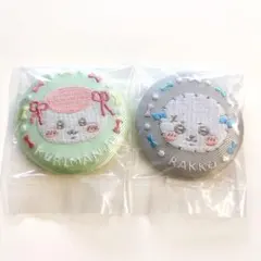 ちいかわ　刺繍缶バッジ　ラッコ&くりまんじゅう