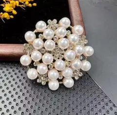 エレガント パール クリスタル ブローチ　新品未使用