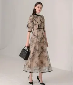 【Leja】配色パイピングプチハイネック花柄刺繍ラメレースロング丈ドレス