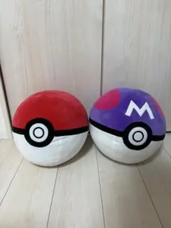 ポケモン モンスターボール　マスターボール ぬいぐるみ