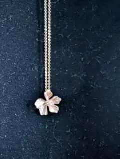 花型ピンクゴールドネックレス