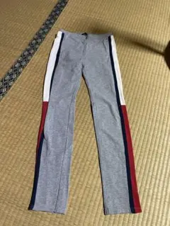 トミーヒルフィガー レギンス160センチ