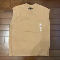 ユニクロC ニットベストのサムネイル