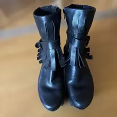 trippen フリンジ付き黒ブーツのサムネイル
