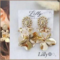 Item thumbnail for item 37c31b61-f94c-4662-933c-6056f0f170ea