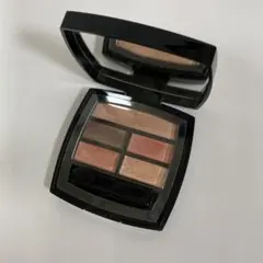 シャネル　レベージュパレットルガール　ウォーム　アイシャドウ　CHANEL