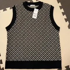 INGNI ノースリーブニット F 幾何学模様 黒・白　新品未使用　タグつき