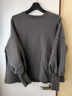 dollysean ボリューム袖 グレー トレーナー
