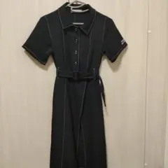 ピンクハント　黒ワンピース