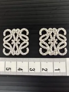 カボション ロゴ