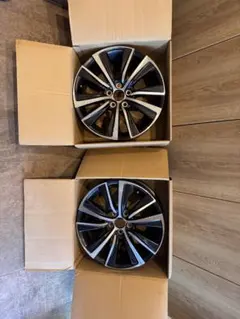TOYOTAハリアー18インチ アルミホイール 2本セットのサムネイル
