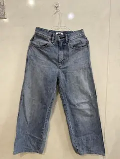 UNIQLO ライトブルー ストレートデニム 24