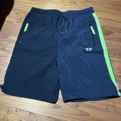 DIESEL ブラックショートパンツ 新品タグ付き