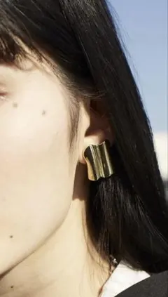 ナッシングアンドアザー　イヤリング　I Wave square Earring
