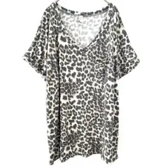 FLAMINGO レオパード柄 Vネック Tシャツ 半袖 豹柄 ポケット付のサムネイル