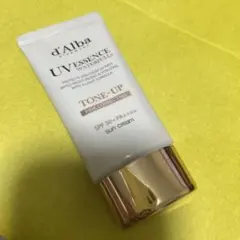 d'Alba UV ESSENCE WATERFUL サンクリーム