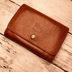 【ヴィンテージ感漂う本革】　ILBISONTE　折り財布　ヤケヌメ　バイソン刻印