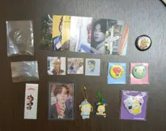 BTS グッズセット フォトカード バッジ キーホルダー トレカ