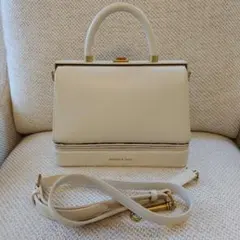 CHARLES & KEITH 2way バッグ ホワイトのサムネイル
