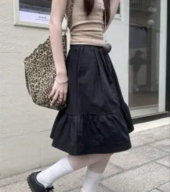 SHEIN フレアスカート 膝丈スカート ブラックのサムネイル
