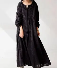 アンティカ antiqua ダマスク柄ワンピース