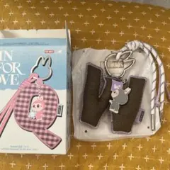 POP MART PIN FOR LOVE イニシャルチャーム Ｗ