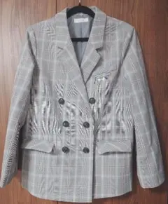 Item thumbnail for item bed2ccc7-76f0-40e4-81b4-13c1470a9008