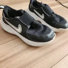 Nike スニーカー ブラック　スリッポン