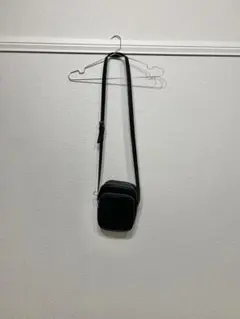 ショルダーバッグ device