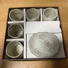 愛陶 花しおん 碗皿揃 カップ　湯呑　小皿