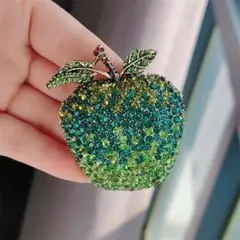 青蘋果 胸針 Mrs. GREEN APPLE 推し活 飾品 閃亮