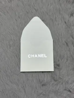 香奈兒白色紙質信封