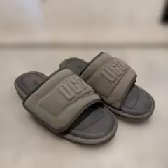 UGG グレー スライドサンダル 26センチのサムネイル