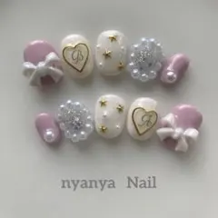 お色変更＆サイズ変更無料♪ ベリーショート　くすみピンクのキラキラリボンネイル♡