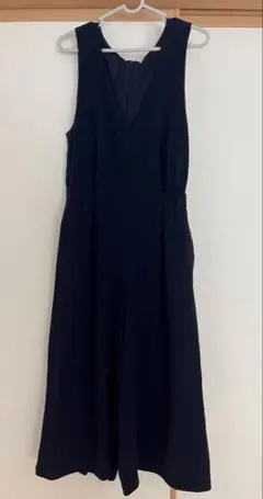 ユニクロ　Vネックサロペット Mサイズ ネイビー 中古品