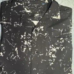 黒と白の抽象模様 Mサイズ 半袖シャツ