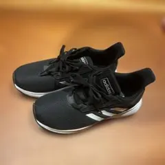 adidas CORE FAITO コアファイトスニーカー23.5cm