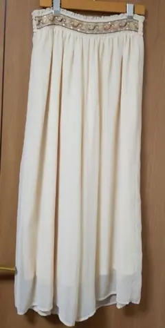 アイボリー　ビーズ刺繍のサムネイル
