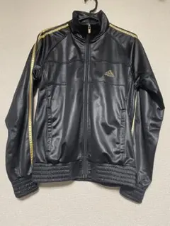 美品 adidas コーティングジャージ グリーン 京着用 Sサイズ 美品 adidas コーティングジャージ グリーン 京着用 Sサイズ 超