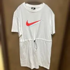 s*e様 Nike ロゴプリント 半袖ミニワンピース Lのサムネイル