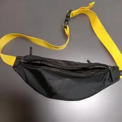 Nike ボディバッグ 黒/黄色