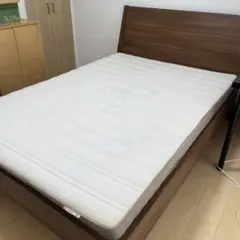 IKEA ダブルベッド　マットレス付　すのこ　ブラウン