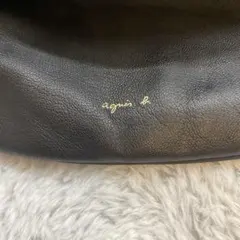 agnès b. 黒 レザー ボディーバッグ