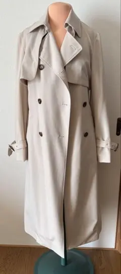 ベージュ トレンチコート ダブルブレスト